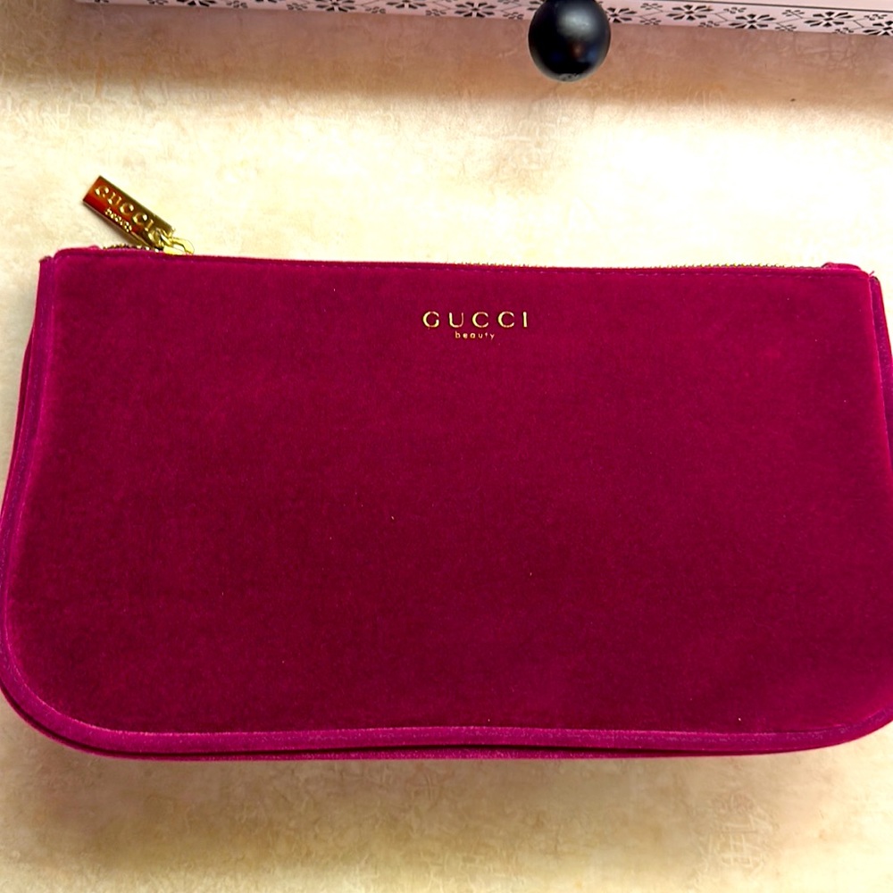 Gucci beauty bag